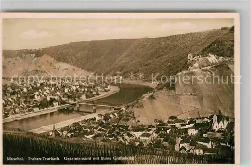 AK / Ansichtskarte Traben Trarbach Panorama mit Ruine Graefinburg Kat. Traben Trarbach