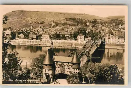 AK / Ansichtskarte Traben Trarbach Moselbruecke mit Brueckenschenke Kat. Traben Trarbach