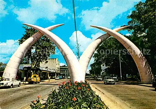 AK / Ansichtskarte Mombasa Giant tusks Kat. Mombasa