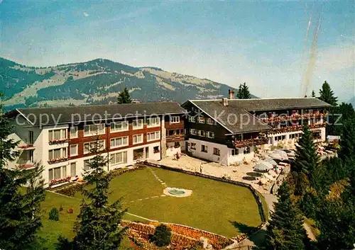 AK / Ansichtskarte Sonthofen Oberallgaeu Kur und Sporthotel Allgaeuer Berghof Kat. Sonthofen