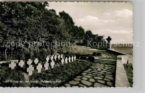 AK / Ansichtskarte Alf Bullay Mosel Heldenfriedhof