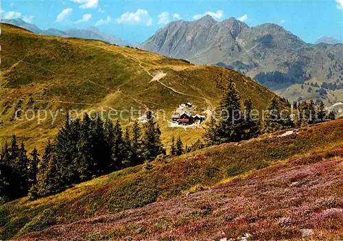 AK / Ansichtskarte Saalbach Hinterglemm Schoenleitenhuette mit Spielberghorn Alpen Kat. Saalbach Hinterglemm