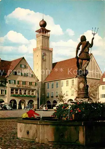 AK / Ansichtskarte Freudenstadt Neptunbrunnen Rathaus Kurort im Schwarzwald Kat. Freudenstadt