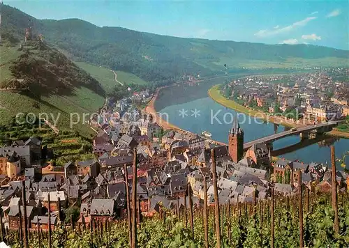 AK / Ansichtskarte Bernkastel Kues Moselpartie mit Ruine Landshut Kat. Bernkastel Kues