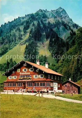 AK / Ansichtskarte Hinterstein Bad Hindelang Giebelhaus mit Giebel