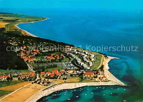 AK / Ansichtskarte Hohwacht Ostseebad Fliegeraufnahme mit Strand Kat. Hohwacht (Ostsee)