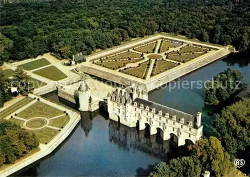 AK / Ansichtskarte Chenonceaux Indre et Loire Fliegeraufnahme Chateau Garten Kat. Chenonceaux