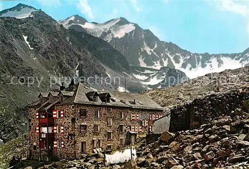 AK / Ansichtskarte Nuernbergerhuette mit Feuerstein und Stubaier Alpen Kat. Neustift im Stubaital