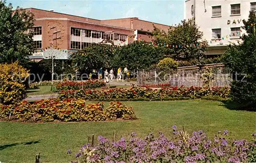 AK / Ansichtskarte Swansea Castle Gardens Glamorgan  Kat. Swansea