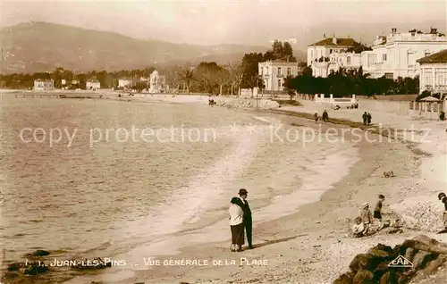 AK / Ansichtskarte Juan les Pins Vue generale de la plage Kat. Antibes