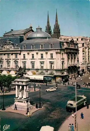 AK / Ansichtskarte Clermont Ferrand Puy de Dome Place de Jaude Theater Kathedrale Kat. Clermont Ferrand