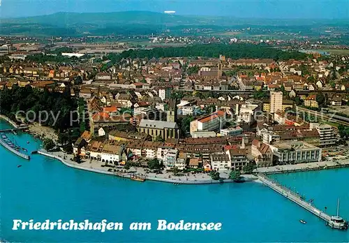 AK / Ansichtskarte Friedrichshafen Bodensee Fliegeraufnahme Altstadtkern Kat. Friedrichshafen