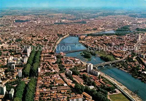 AK / Ansichtskarte Toulouse Haute Garonne Fliegeraufnahme Catalans Saint Pierre Saint Michel Kat. Toulouse