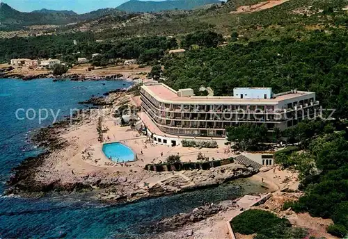AK / Ansichtskarte Cala Ratjada Mallorca Fliegeraufnahme Hotel Aguait Kat. Spanien