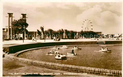 AK / Ansichtskarte Sheerness on Sea Boating Pond and Amusement Park
