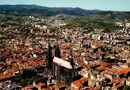 AK / Ansichtskarte Clermont Ferrand Puy de Dome Fliegeraufnahme Kathedrale Kat. Clermont Ferrand