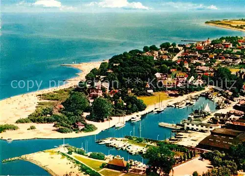 AK / Ansichtskarte Niendorf Timmendorfer Strand Fliegeraufnahme Hafen Kat. Timmendorfer Strand