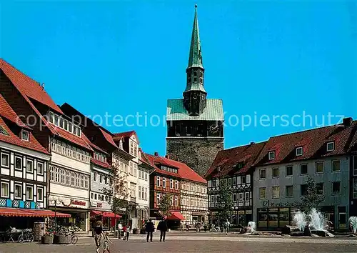 AK / Ansichtskarte Osterode Harz Fussgaengerzone Kornmarkt mit Marktkirche Kat. Osterode am Harz