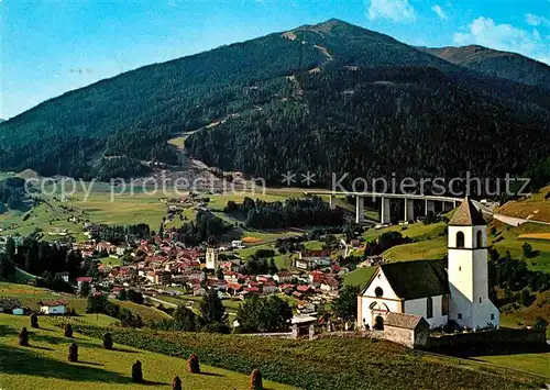 AK / Ansichtskarte Steinach Brenner Tirol Filialkirche zur hl Ursula mit Steinacher Joechl Kat. Steinach am Brenner
