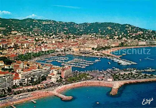 AK / Ansichtskarte Cannes Alpes Maritimes Plage du Midi Sofitel Port Palais des festivals et des Congres et les Palaces de la Croisette Kat. Cannes