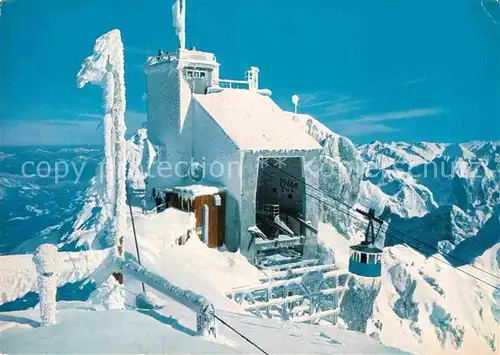 AK / Ansichtskarte Zugspitze Zugspitzgipfel Gipfelstation Seilbahn gegen Karwendelgebirge Winterpanorama Alpen Kat. Garmisch Partenkirchen