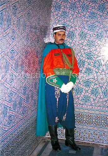 AK / Ansichtskarte Rabat Marokko Koeniglicher Gardist Kat. Marocco