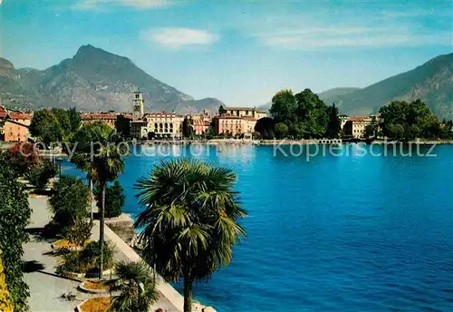 AK / Ansichtskarte Riva Lago di Garda Promenade along the lake Kat. 