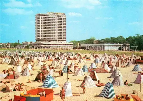 AK / Ansichtskarte Rostock Warnemuende Strand Hotel Neptun Kat. Rostock