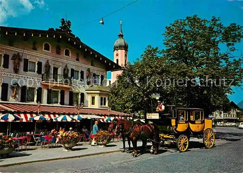 AK / Ansichtskarte Postkutsche Garmisch Partenkirchen Marienplatz Clausing s Post Hotel  Kat. Post