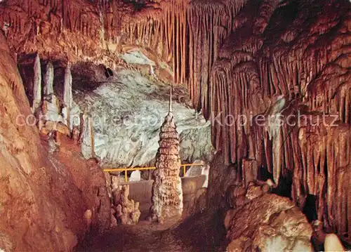 AK / Ansichtskarte Hoehlen Caves Grottes Dechenhoehle Kaiserhalle  Kat. Berge