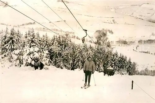 AK / Ansichtskarte Zueschen Sauerland Skilift Kat. Winterberg