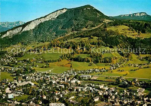 AK / Ansichtskarte Bad Goisern Salzkammergut Kurort mit Jodschwefelbad im Hintergrund Ewige Wand Alpen Fliegeraufnahme Kat. Bad Goisern