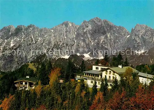 AK / Ansichtskarte Kufstein Tirol Berghaus Aschenbrenner Kaiserlift gegen Wilden Kaiser Kaisergebirge Kat. Kufstein