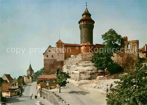 AK / Ansichtskarte Nuernberg Burgaufgang zum Himmelstor mit Sinwellturm Kat. Nuernberg
