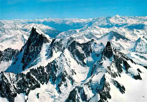 AK / Ansichtskarte Mont Blanc Catena del Monte Bianco Gebirgspanorama Fliegeraufnahme Kat. Chamonix Mont Blanc