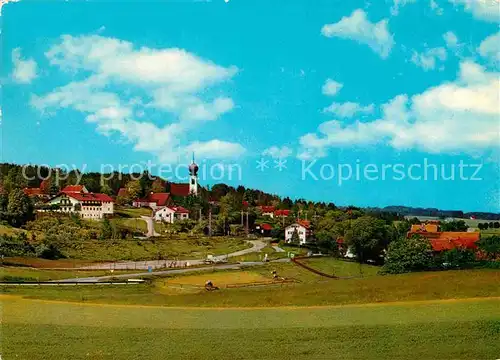 AK / Ansichtskarte Icking Isartal Ortsansicht mit Kirche Kat. Icking