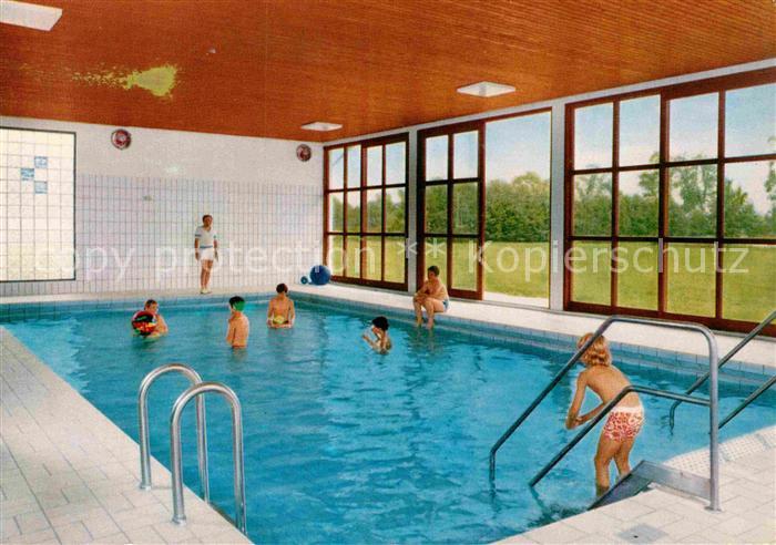 Ak Ansichtskarte Bonndorf Schwarzwald Haus Waldfriede Hallenbad