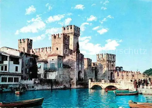 AK / Ansichtskarte Sirmione Lago di Garda Castello