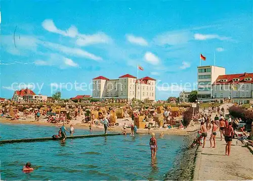 AK / Ansichtskarte Cuxhaven Duhnen Nordseebad Strand mit Strandhotel und Ove Ovens Haus