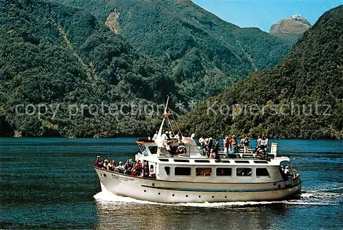 AK / Ansichtskarte Motorboote M.V. Friendship Manapouri New Zealand  Kat. Schiffe