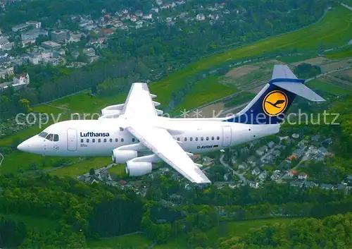 AK / Ansichtskarte Lufthansa Cityliner Avro RJ85 Kat. Flug