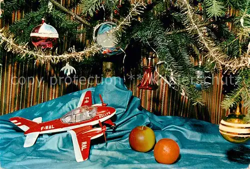 AK / Ansichtskarte Spielzeug Flugzeug Weihnachten Weihnachtsbaum  Kat. Spiel