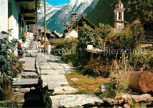 AK / Ansichtskarte Sonogno Ortsmotiv mit Kirche Alpen Kat. Sonogno
