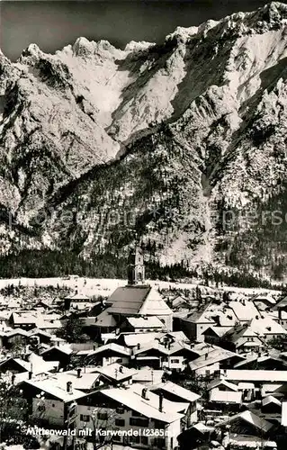 AK / Ansichtskarte Mittenwald Bayern mit Karwendel Kat. Mittenwald