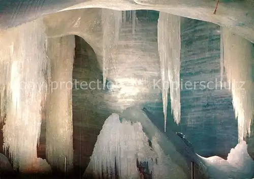 AK / Ansichtskarte Hoehlen Caves Grottes Dachstein Rieseneishoehle Grosse Eiskapelle  Kat. Berge