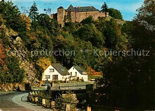 AK / Ansichtskarte Monschau Partie an der Rur Blick zur Burg Jugendherberge Kat. Monschau