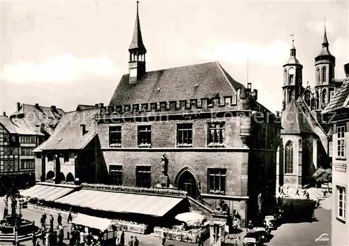 AK / Ansichtskarte Goettingen Niedersachsen Rathaus und Johanniskirche Kat. Goettingen