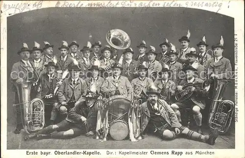 AK / Ansichtskarte Musikanten Oberlandler Kapelle Trompete Posaune Tuba Trommel  Kat. Musik