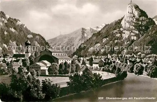 AK / Ansichtskarte Oberammergau mit Passionstheater Kat. Oberammergau