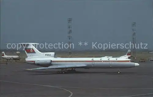 AK / Ansichtskarte Flugzeuge Zivil CAAK Tupolev Tu 154B P 552 Kat. Airplanes Avions